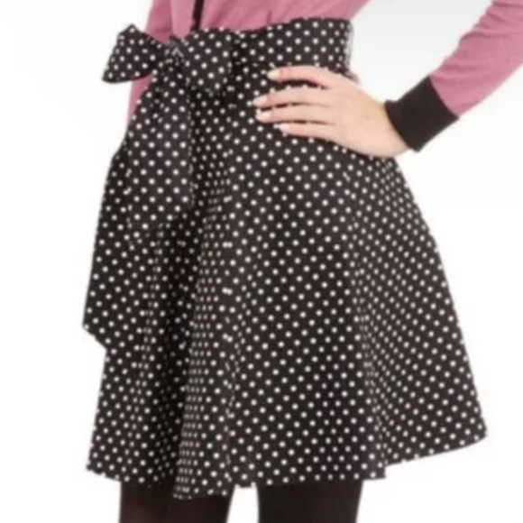 Modcloth Dresses & Skirts - ‼️LAST CHANCE-NAME YOUR PRICE-DONATING FRI 9/13‼️ Polka Dot Poplin Skirt
